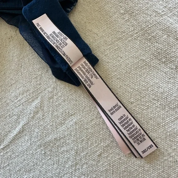 Victoria’s Secret 38C Blue Lace Bra - Picture 4 of 5